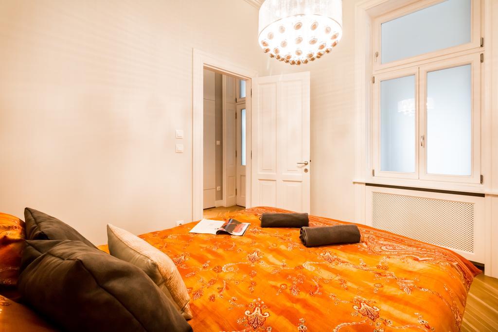 BpR Opera Lux Treasure Apartment Budapesta Exterior foto